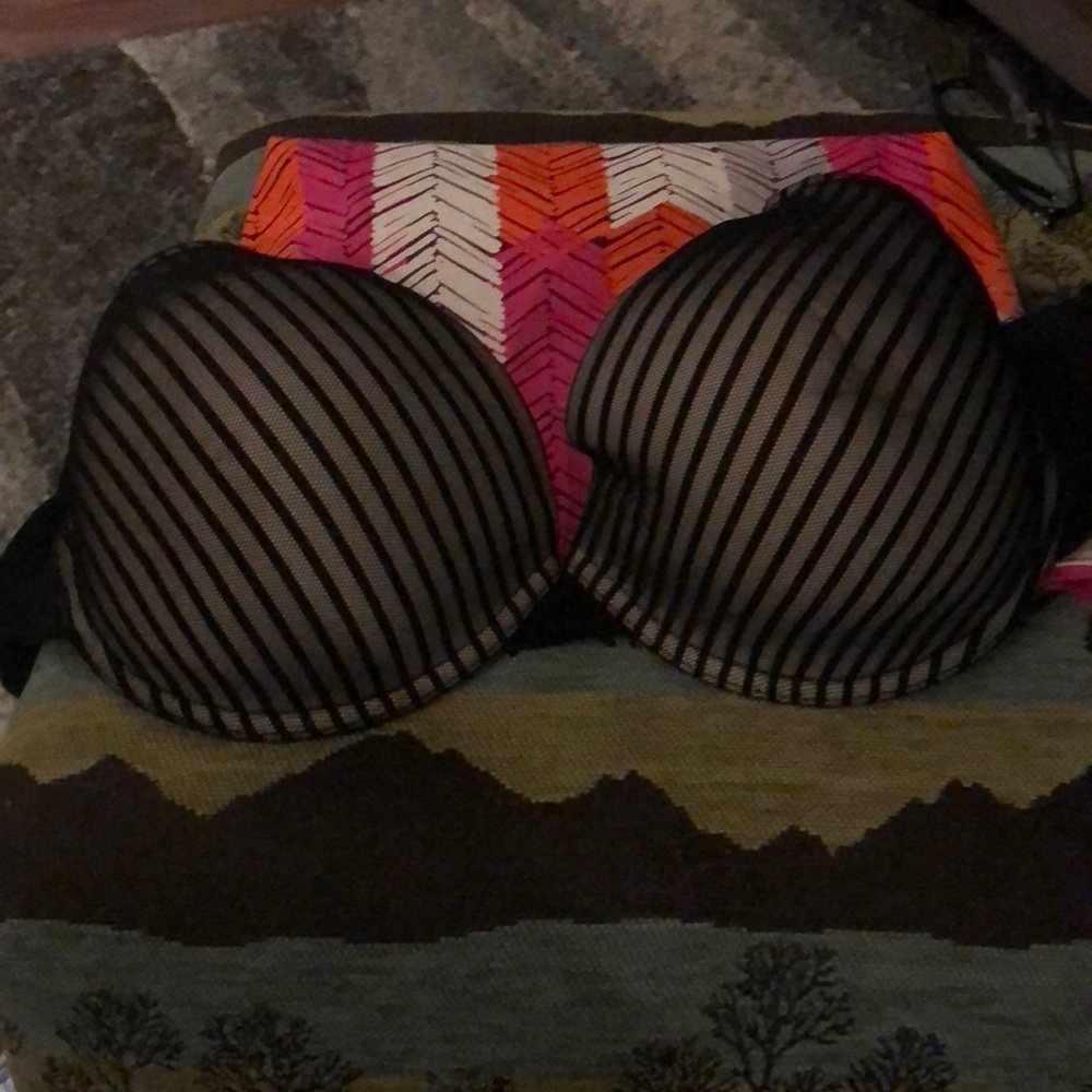 Breezies 42D Bra